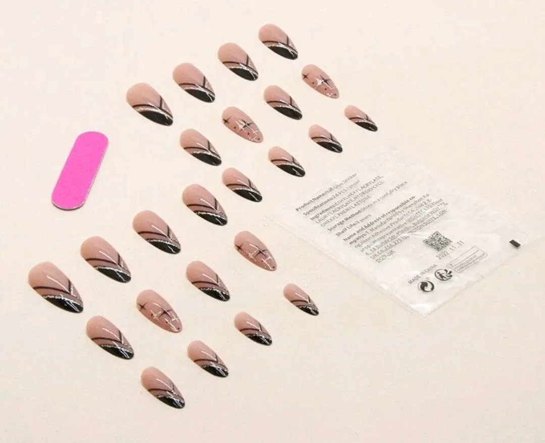 Beauty - Nails - black gold