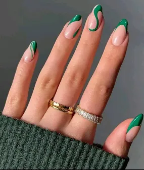 Beauty - Nails - green swirl