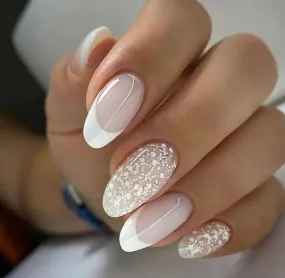 Beauty - Press on Nails - oval - white glitter