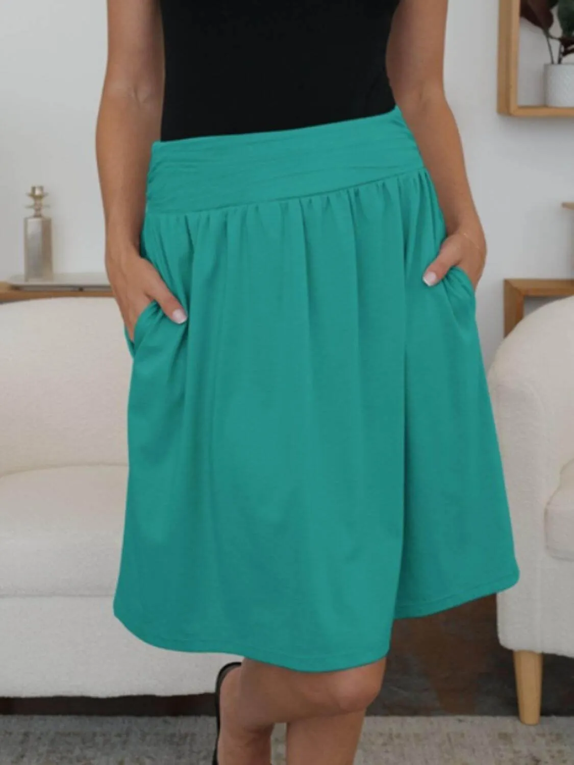 Chic & Comfortable FAM-FAM Stretchy Skirt with Convenient Pockets