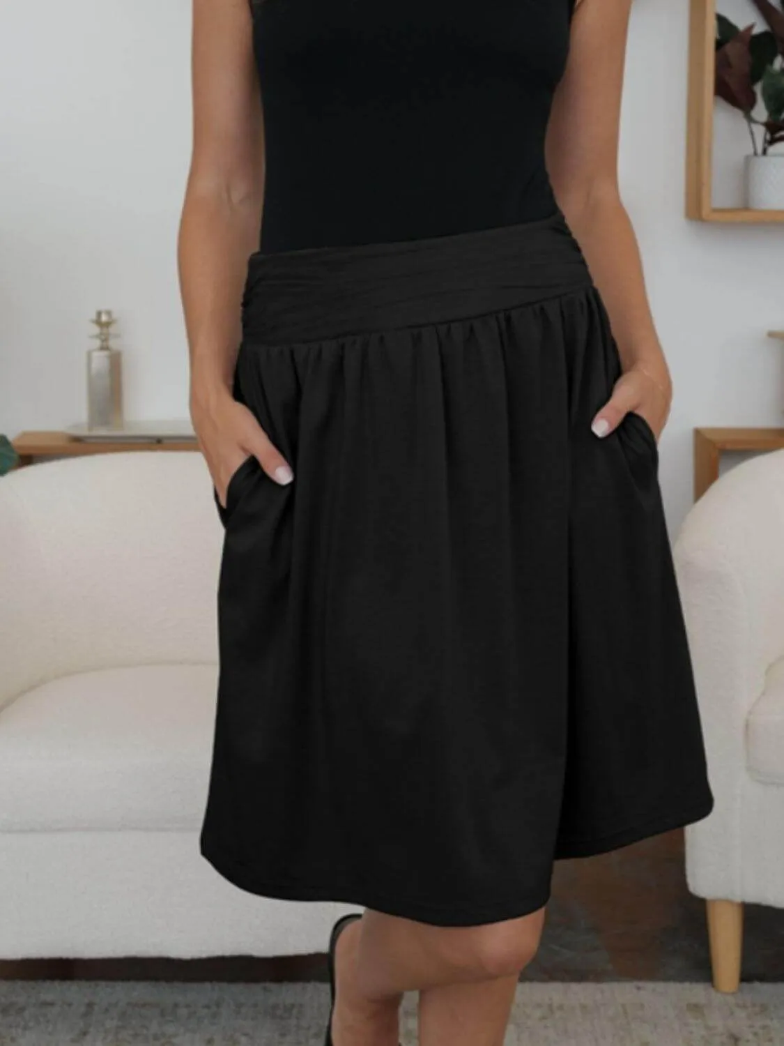 Chic & Comfortable FAM-FAM Stretchy Skirt with Convenient Pockets