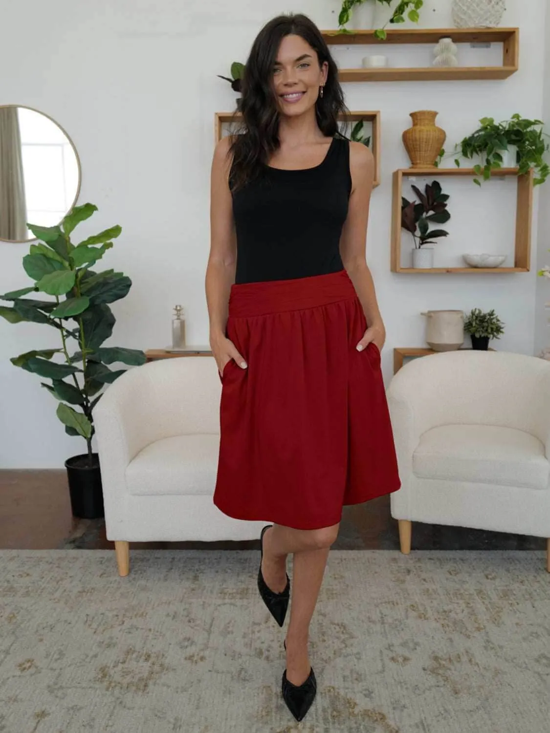 Chic & Comfortable FAM-FAM Stretchy Skirt with Convenient Pockets