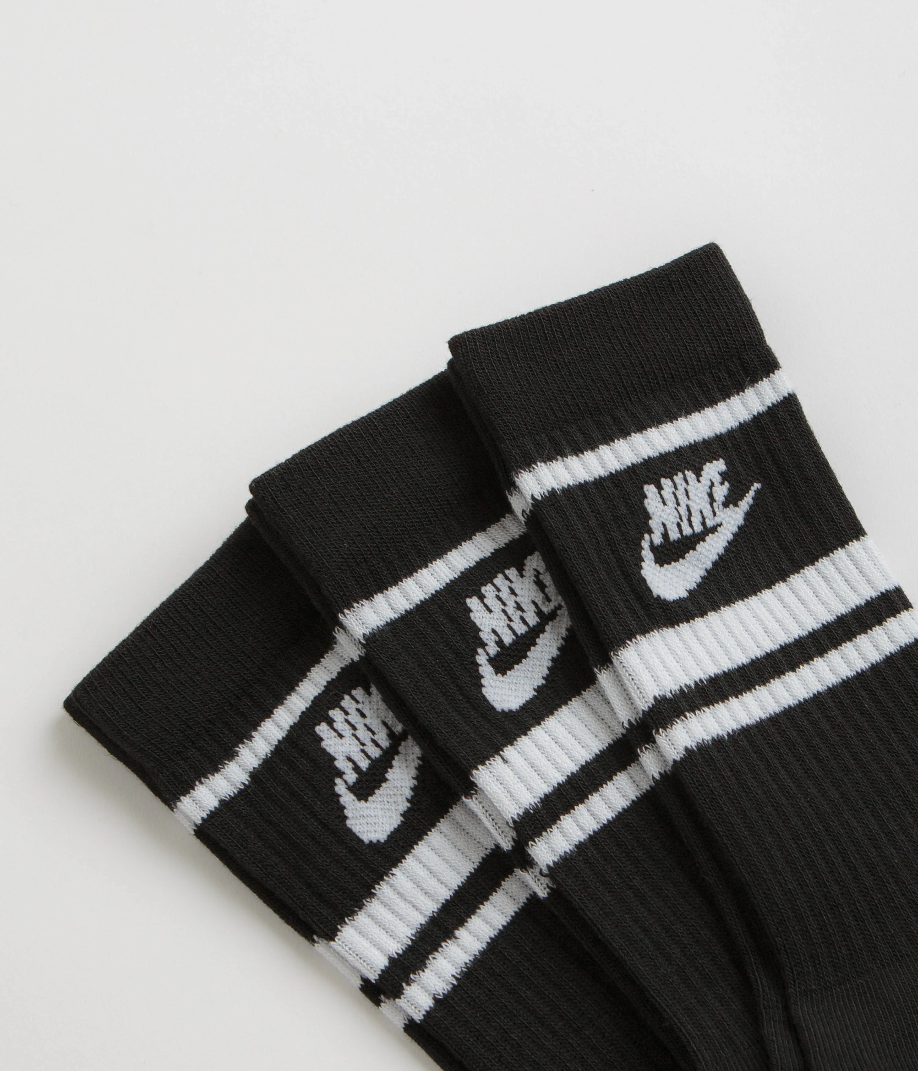 Nike Everyday Essential Crew Socks (3 Pair) - Black / White / Black