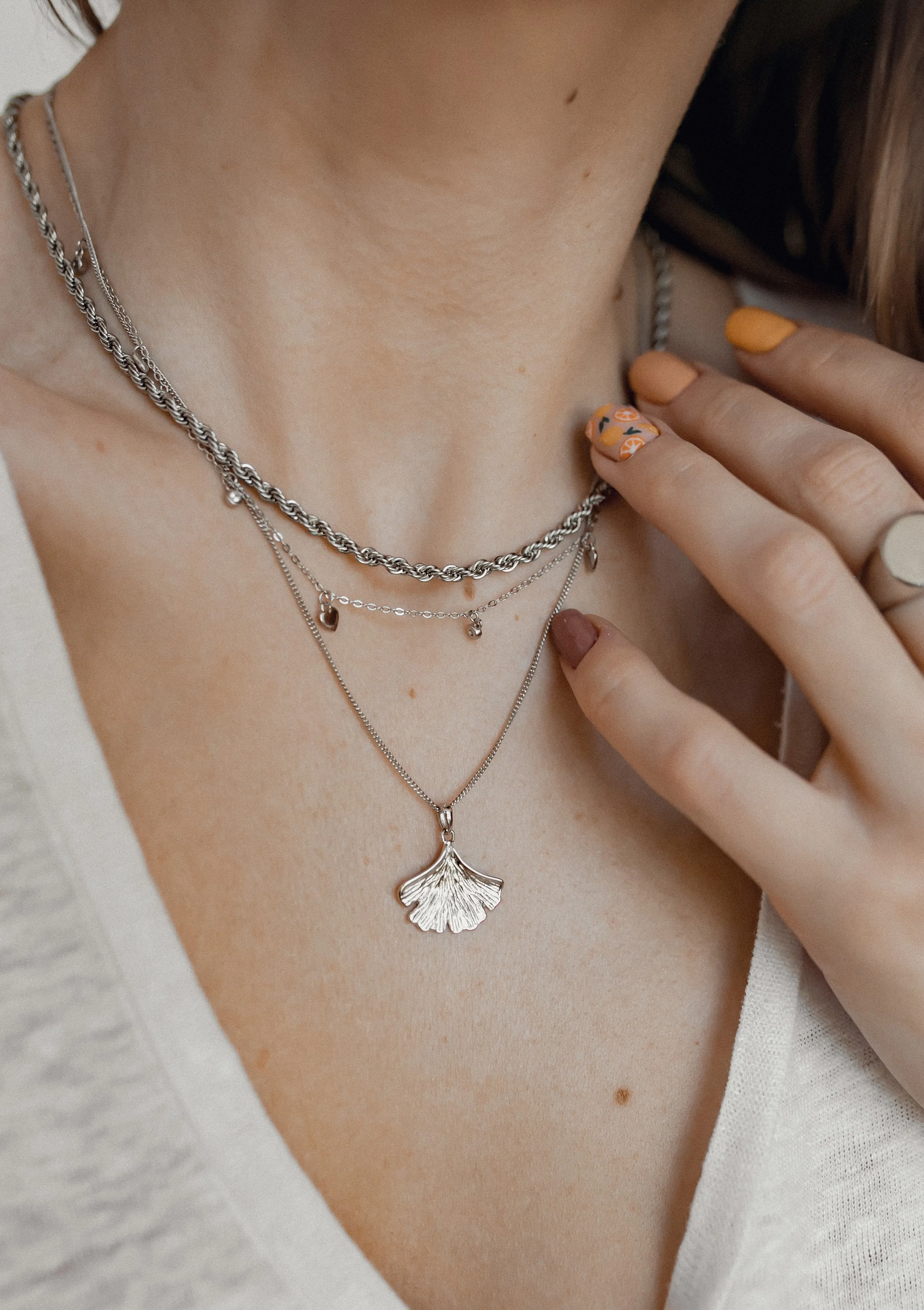 Thin Twist Chain Necklace Silver